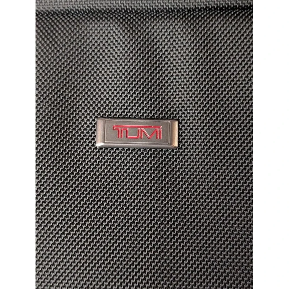 Tumi Black Ballistic Nylon Padded Laptop Sleeve Case Professional Tech Bag